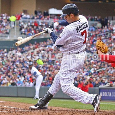 Joe Mauer NOT Squashing/Squishing the Bug