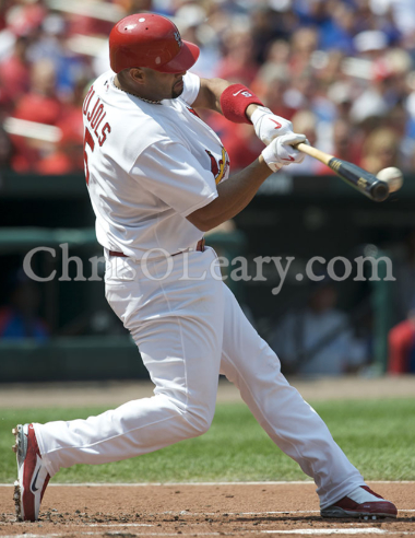 Albert Pujols demonstrates the High Level Swing.